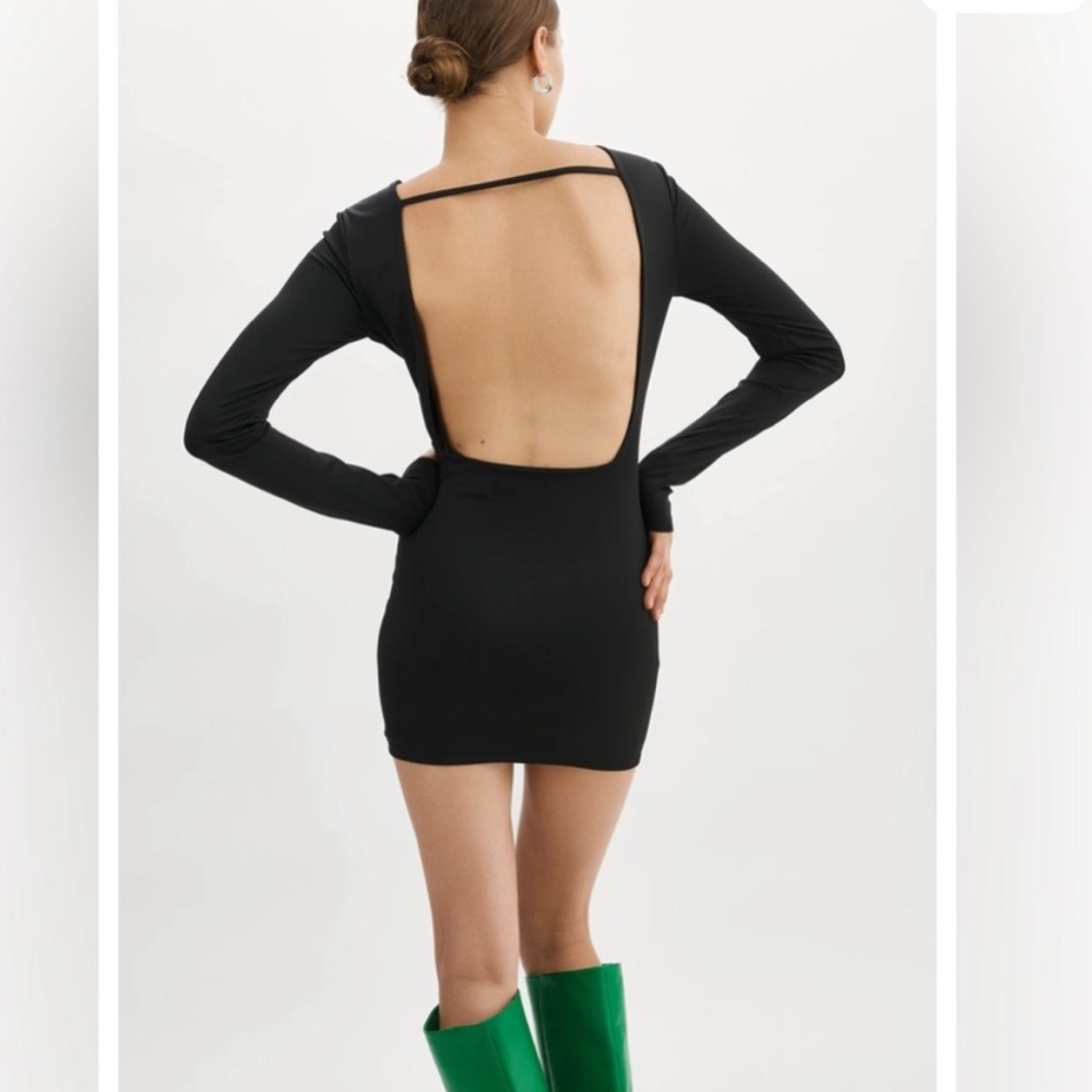 LAMARQUE Black Backless Long Sleeve Dress